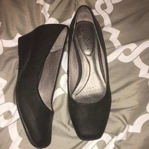 Life Stride flats with a slight wedge heel